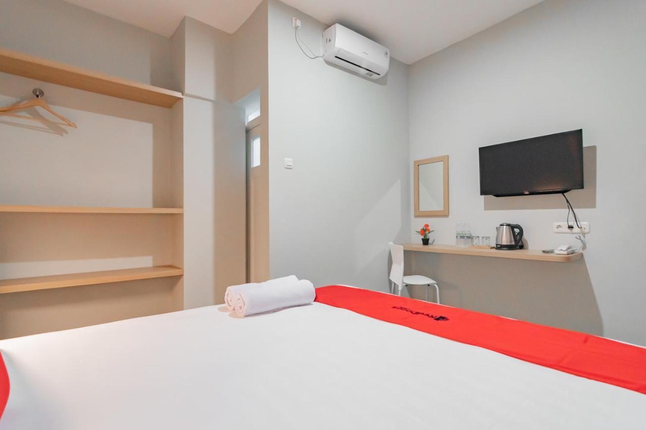 Hotel Reddoorz @ Karapitan Street