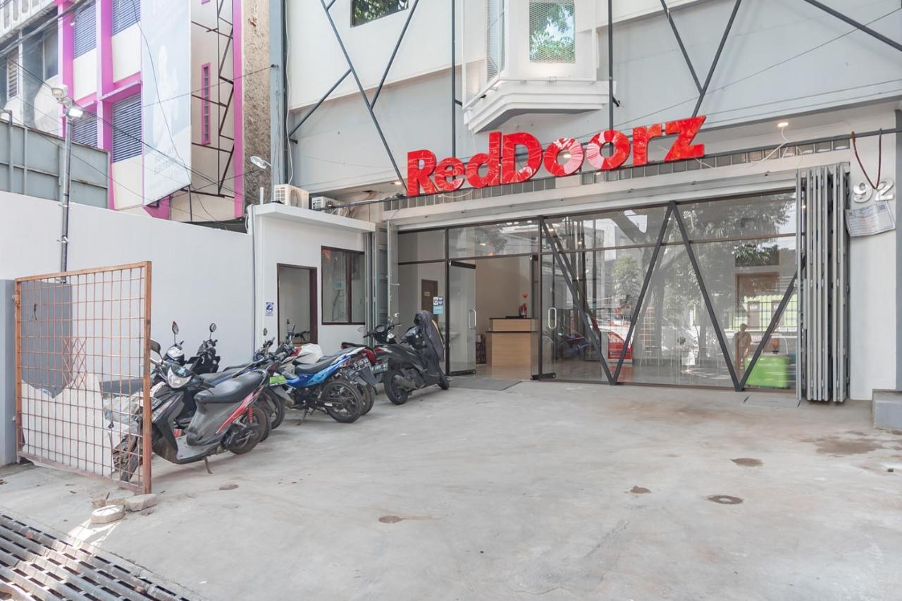 Reddoorz @ Karapitan Street 3*