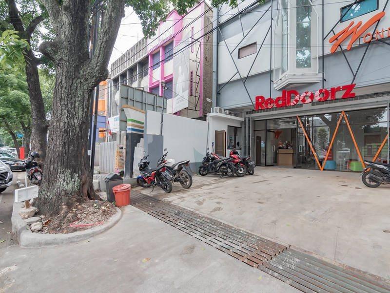 Reddoorz @ Karapitan Street Bandung