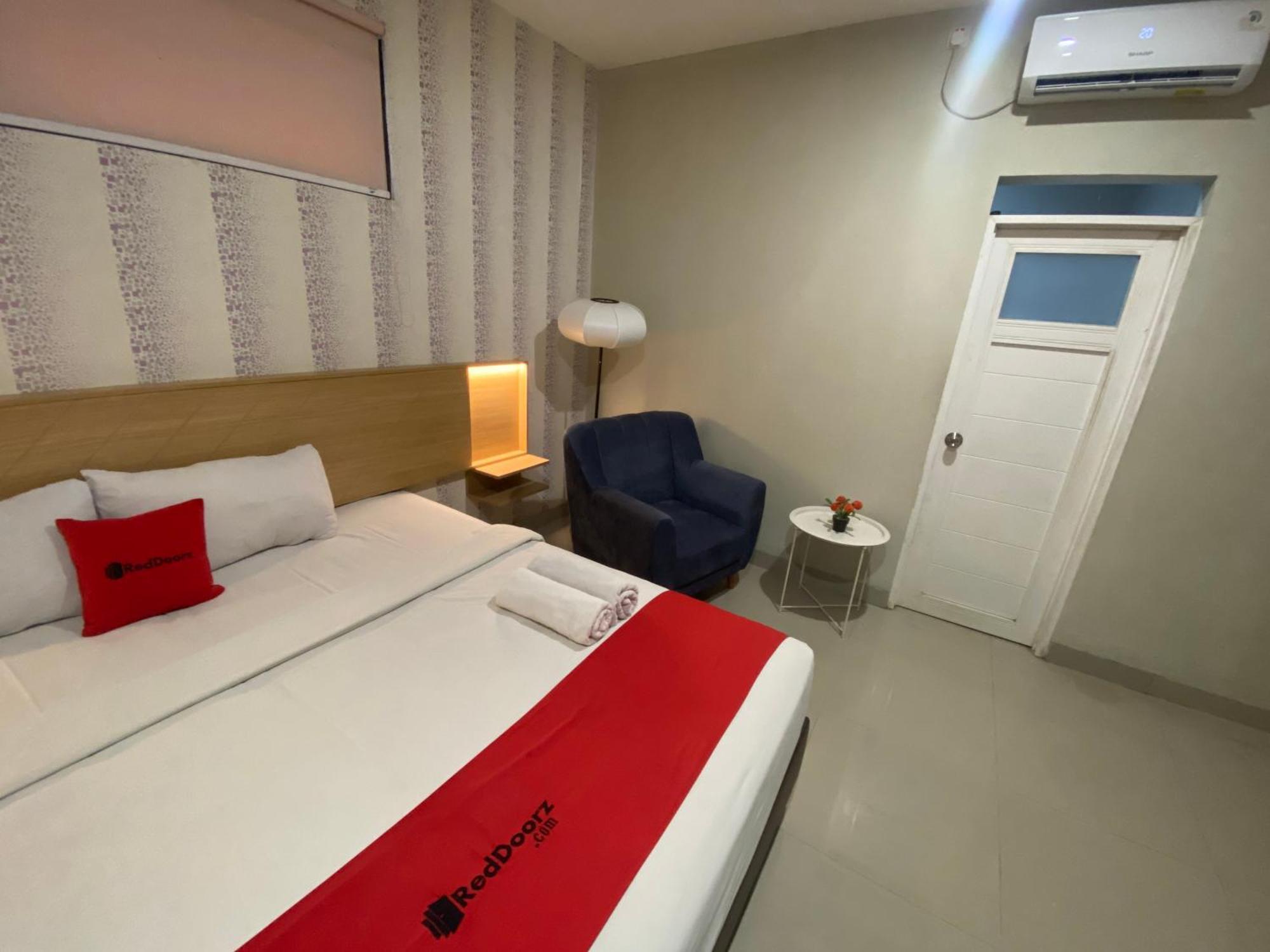 Reddoorz @ Karapitan Street Hotel Bandung